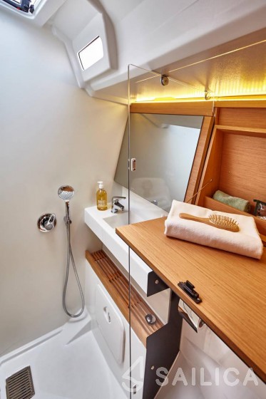Sun Odyssey 440 - Yacht Charter Sailica