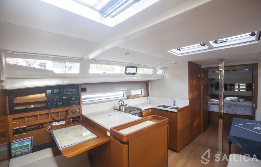 Sun Odyssey 440 - Yacht Charter Sailica