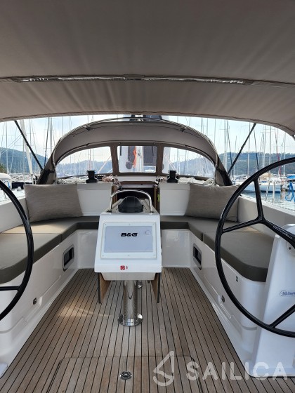 Bavaria 46 Cruiser - Yacht Charter Sailica