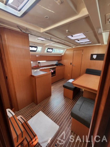 Bavaria 46 Cruiser - Yacht Charter Sailica