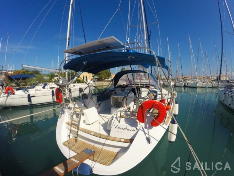 Sun Odyssey 44i - Yacht Charter Sailica