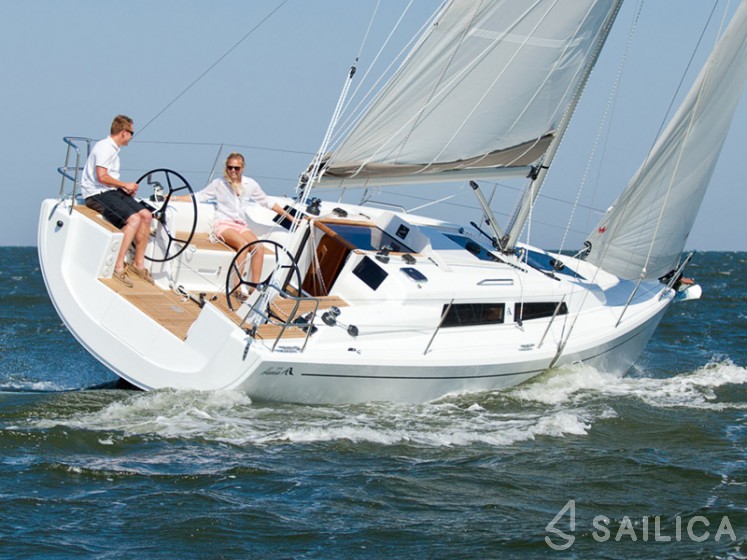 Hanse 315 - Yacht Charter Sailica