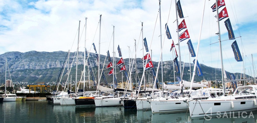 Sun Odyssey 40 - Yacht Charter Sailica