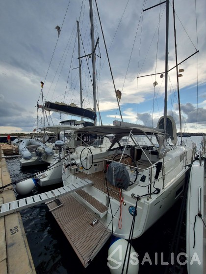 Oceanis 40.1 - Yacht Charter Sailica