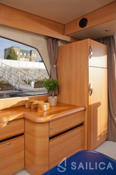 Greenline 40 - Yacht Charter Sailica