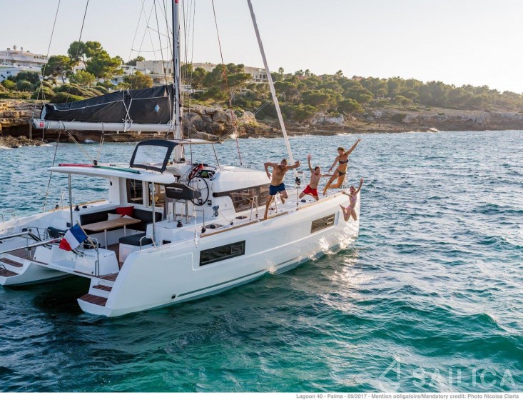 Lagoon 40 - Yacht Charter Sailica