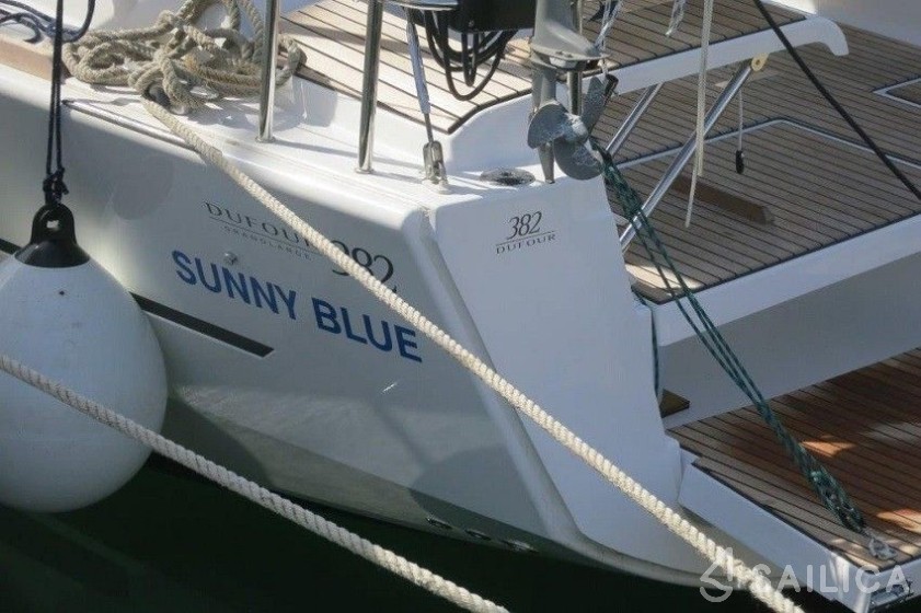 Dufour 382 GL - Yacht Charter Sailica
