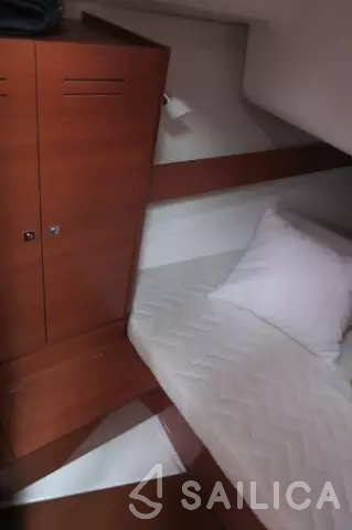 Dufour 382 GL - Yacht Charter Sailica
