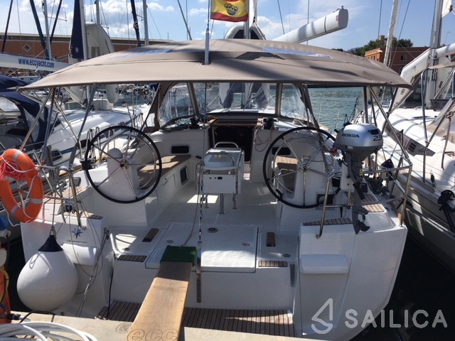 Sun Odyssey 519 - Yacht Charter Sailica