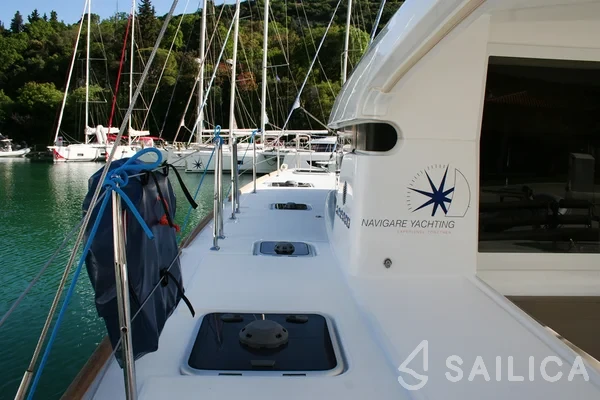 Lagoon 40 - Yacht Charter Sailica
