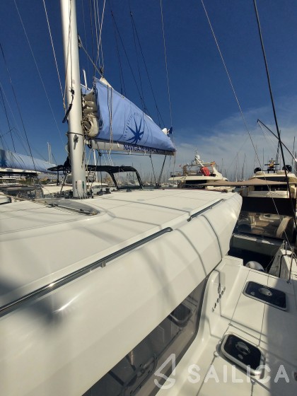 Lagoon 40 - Yacht Charter Sailica