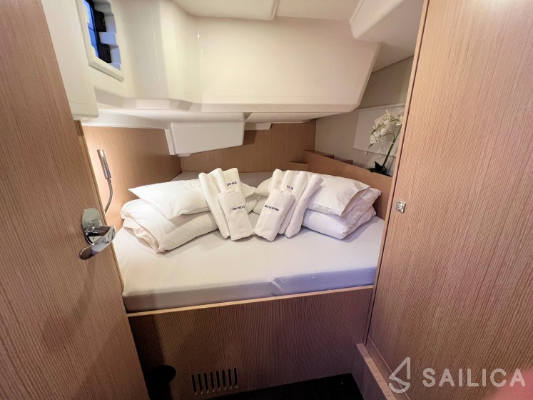 Bavaria C38 - Yacht Charter Sailica