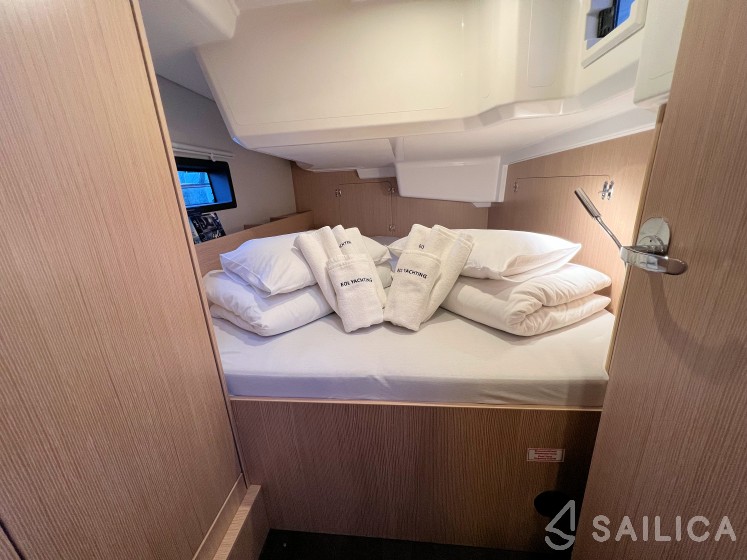 Bavaria C38 - Yacht Charter Sailica