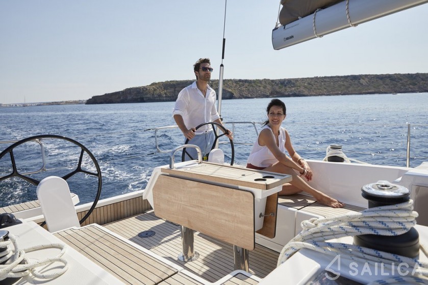 Bavaria C38 - Yacht Charter Sailica