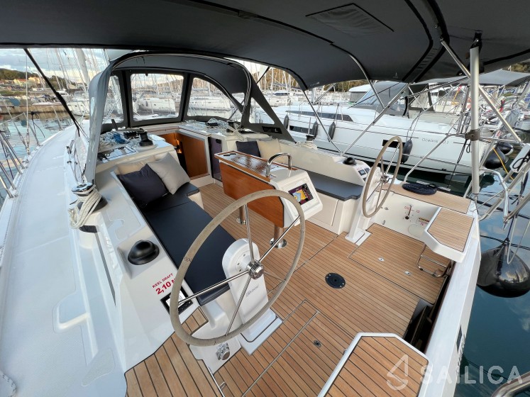 Bavaria C38 - Yacht Charter Sailica