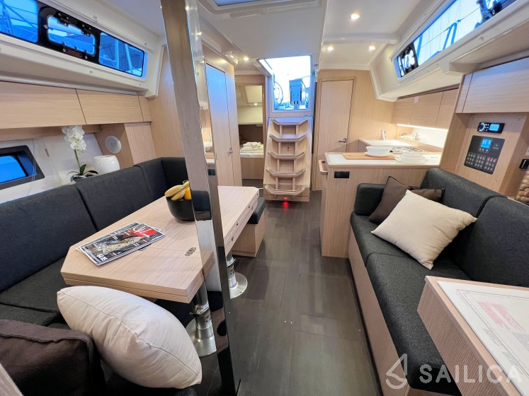 Bavaria C38 - Yacht Charter Sailica