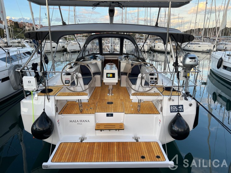 Bavaria C38 - Yacht Charter Sailica