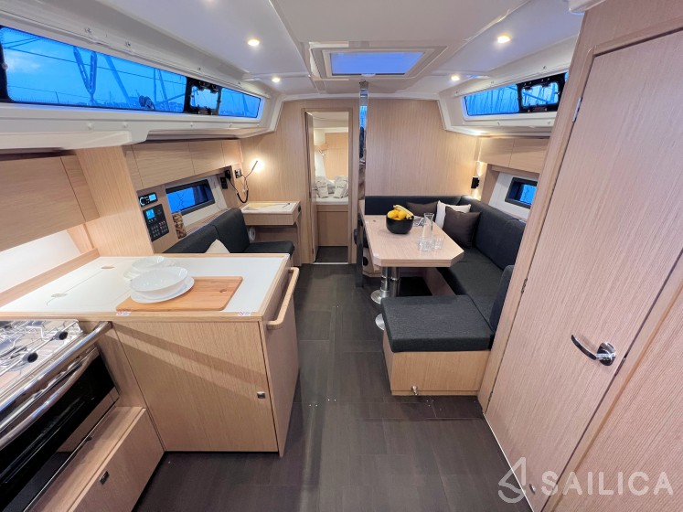 Bavaria C38 - Yacht Charter Sailica