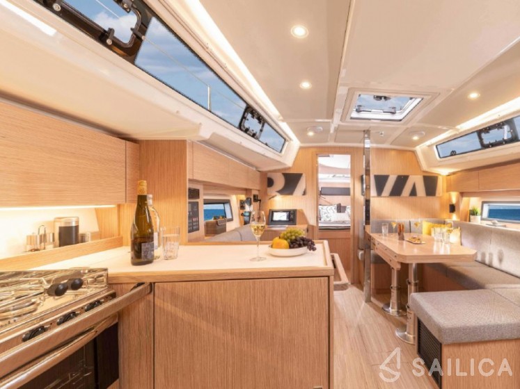 Bavaria C38 - Yacht Charter Sailica