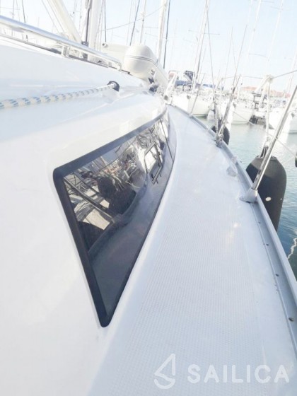 Bavaria 37 Cruiser - Yacht Charter Sailica