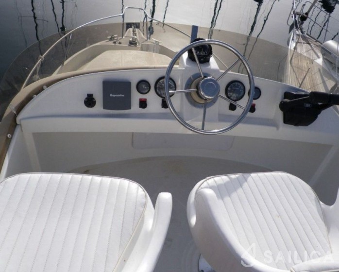 Rodman Fly 870 - Yacht Charter Sailica