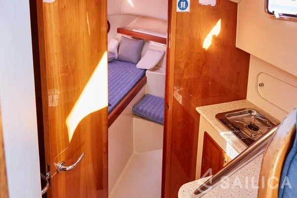 Rodman Fly 870 - Yacht Charter Sailica