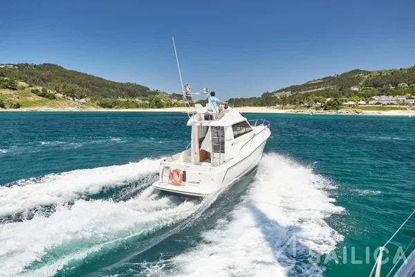 Rodman Fly 870 - Yacht Charter Sailica