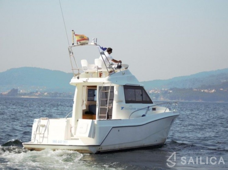 Rodman Fly 870 - Yacht Charter Sailica