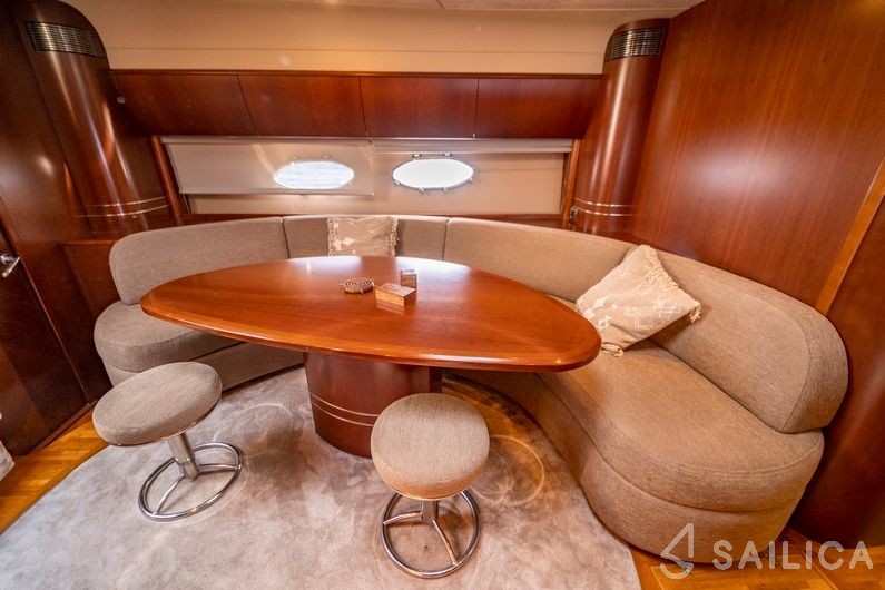 Princess V58 - Yacht Charter Sailica