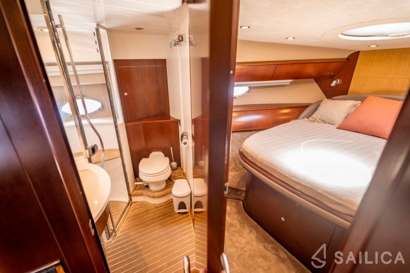 Princess V58 - Yacht Charter Sailica