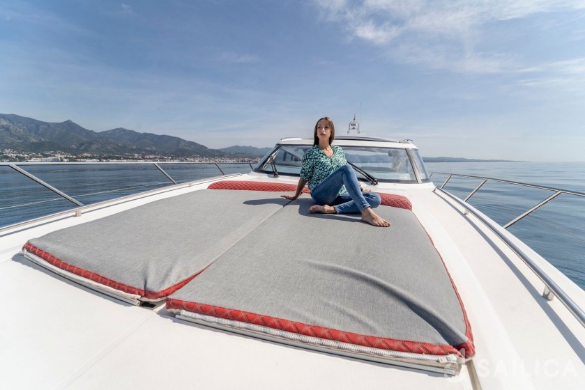 Princess V58 - Yacht Charter Sailica