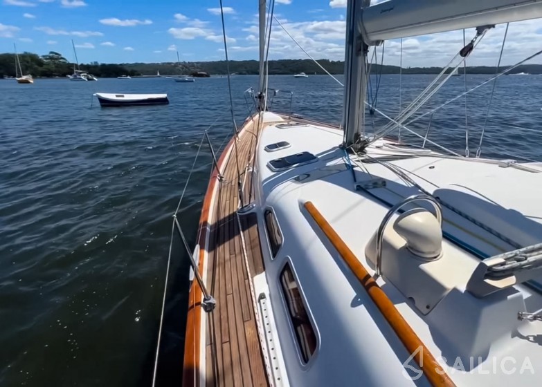 Oceanis 423 Clipper - Yacht Charter Sailica