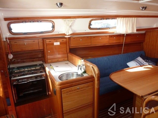 Bavaria 30 Cruiser - Yacht Charter Sailica