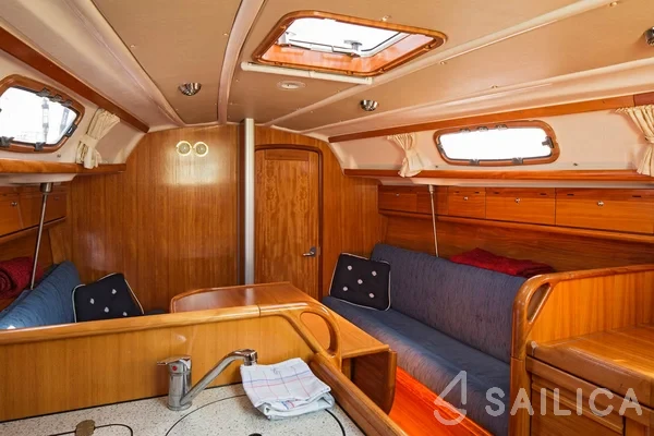 Bavaria 30 Cruiser - Yacht Charter Sailica