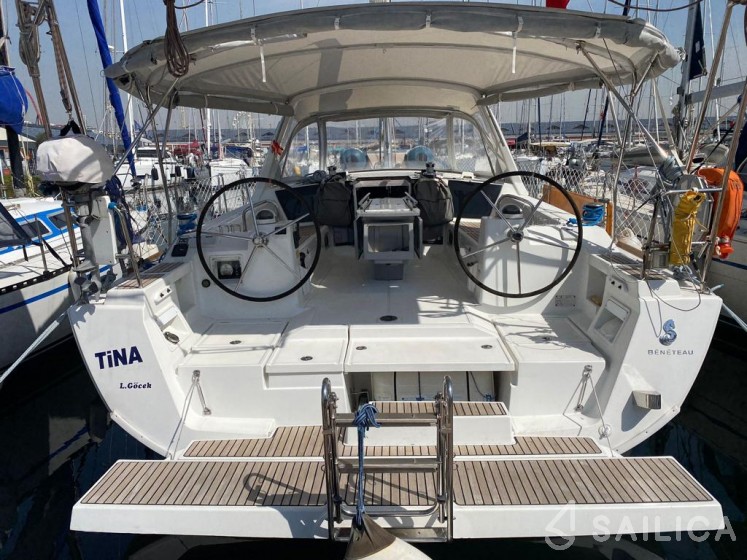Oceanis 41 - Yacht Charter Sailica