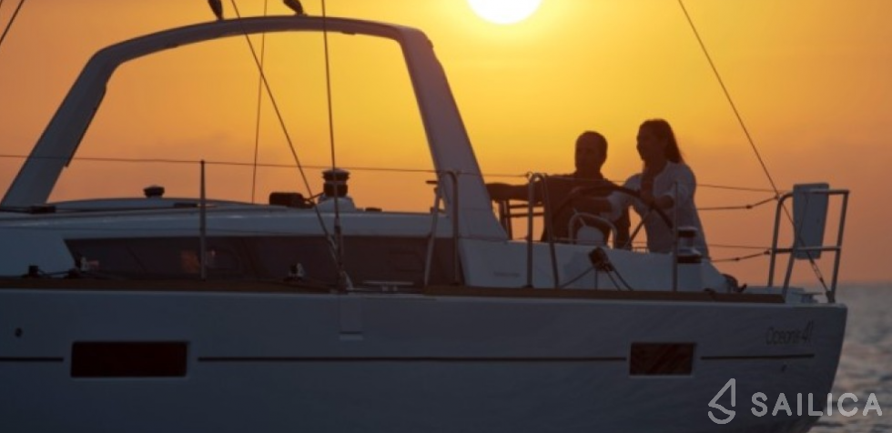 Oceanis 41 - Yacht Charter Sailica