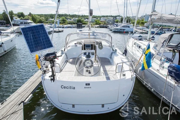 Bavaria 36 Cruiser - Yacht Charter Sailica