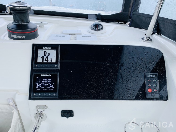Lagoon 40 - Yacht Charter Sailica