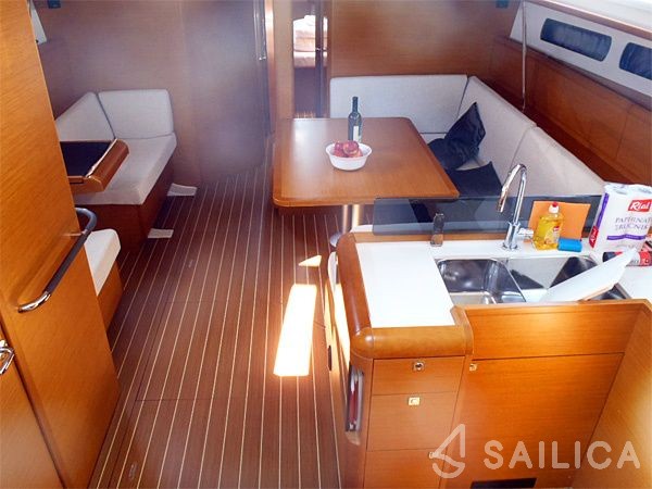 Sun Odyssey 439 - Yacht Charter Sailica