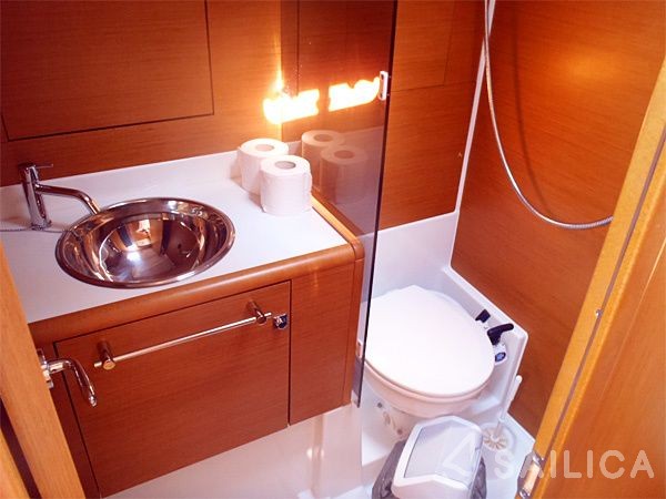 Sun Odyssey 439 - Yacht Charter Sailica