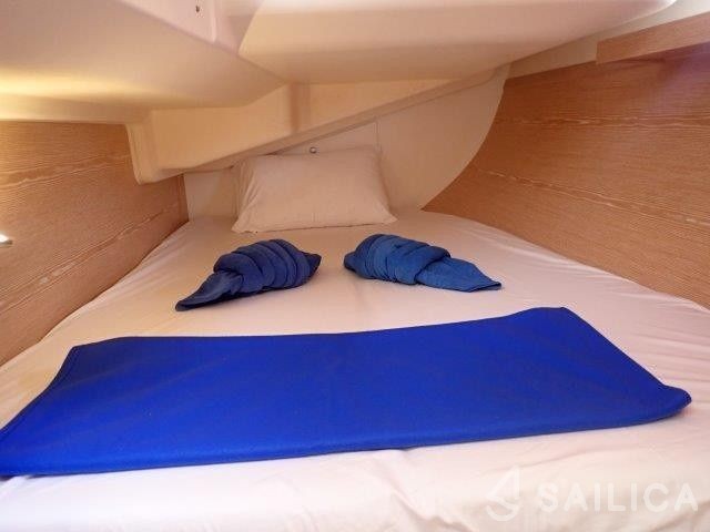 Hanse 385 - Yacht Charter Sailica