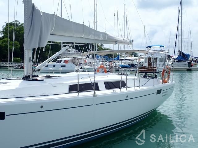 Hanse 385 - Yacht Charter Sailica