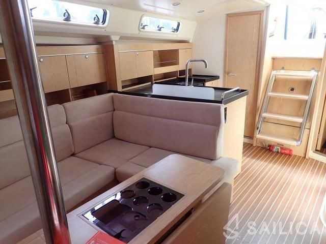 Hanse 385 - Yacht Charter Sailica