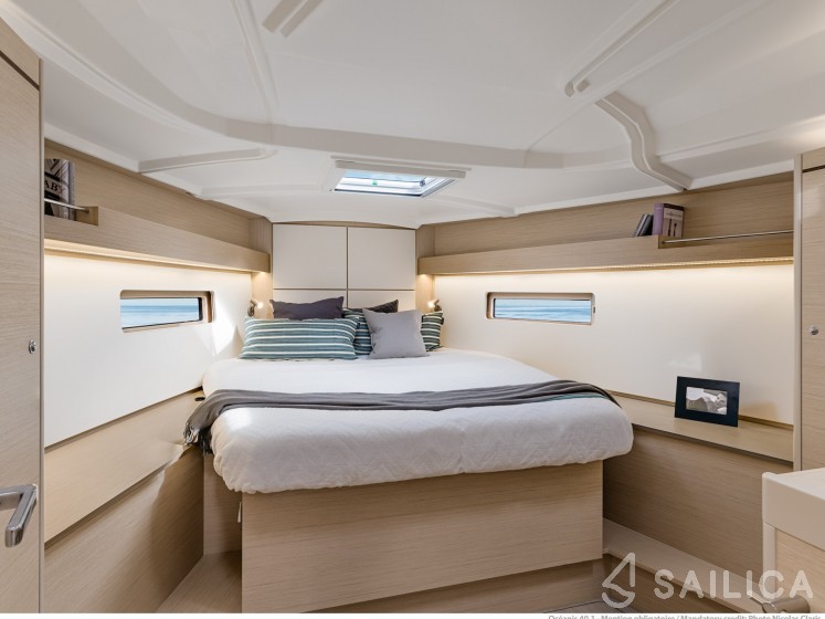 Oceanis 40.1 - Yacht Charter Sailica