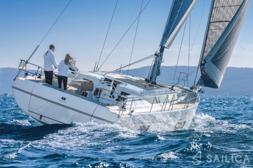 Bavaria 46 Cruiser - Yacht Charter Sailica