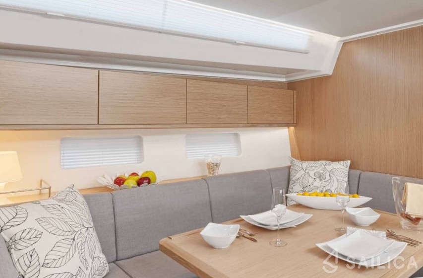 Bavaria 46 Cruiser - Yacht Charter Sailica