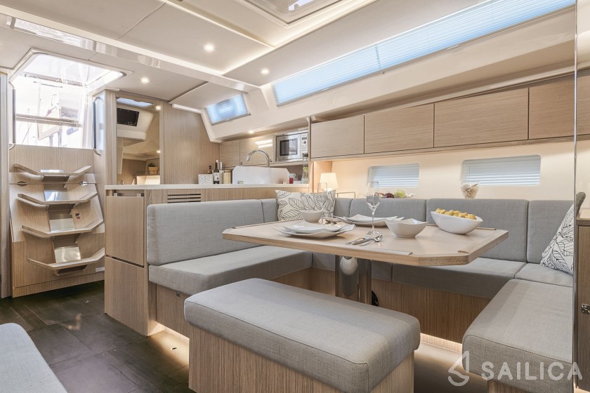 Bavaria 46 Cruiser - Yacht Charter Sailica