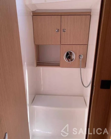 Bavaria 46 Cruiser - Yacht Charter Sailica