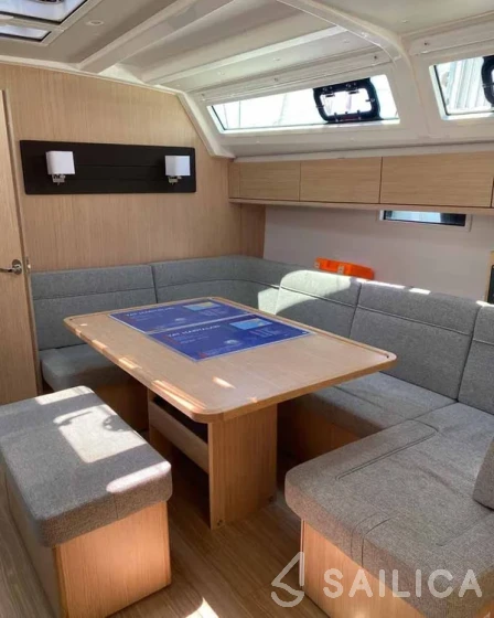 Bavaria 46 Cruiser - Yacht Charter Sailica