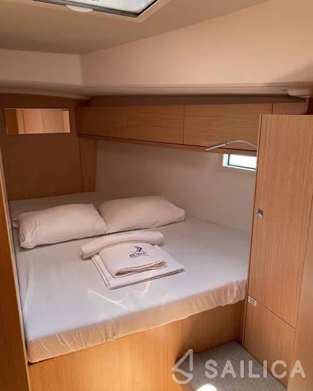 Bavaria 46 Cruiser - Yacht Charter Sailica